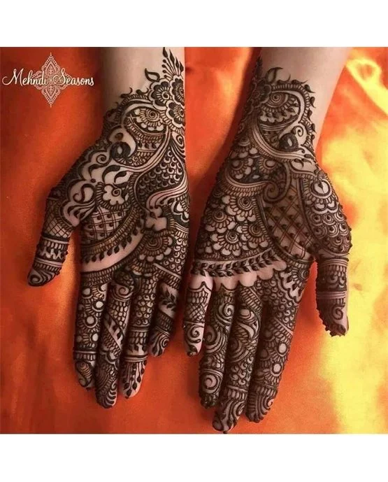 Creative Blend And Butterfly Featuring Front Hand Mehndi Design